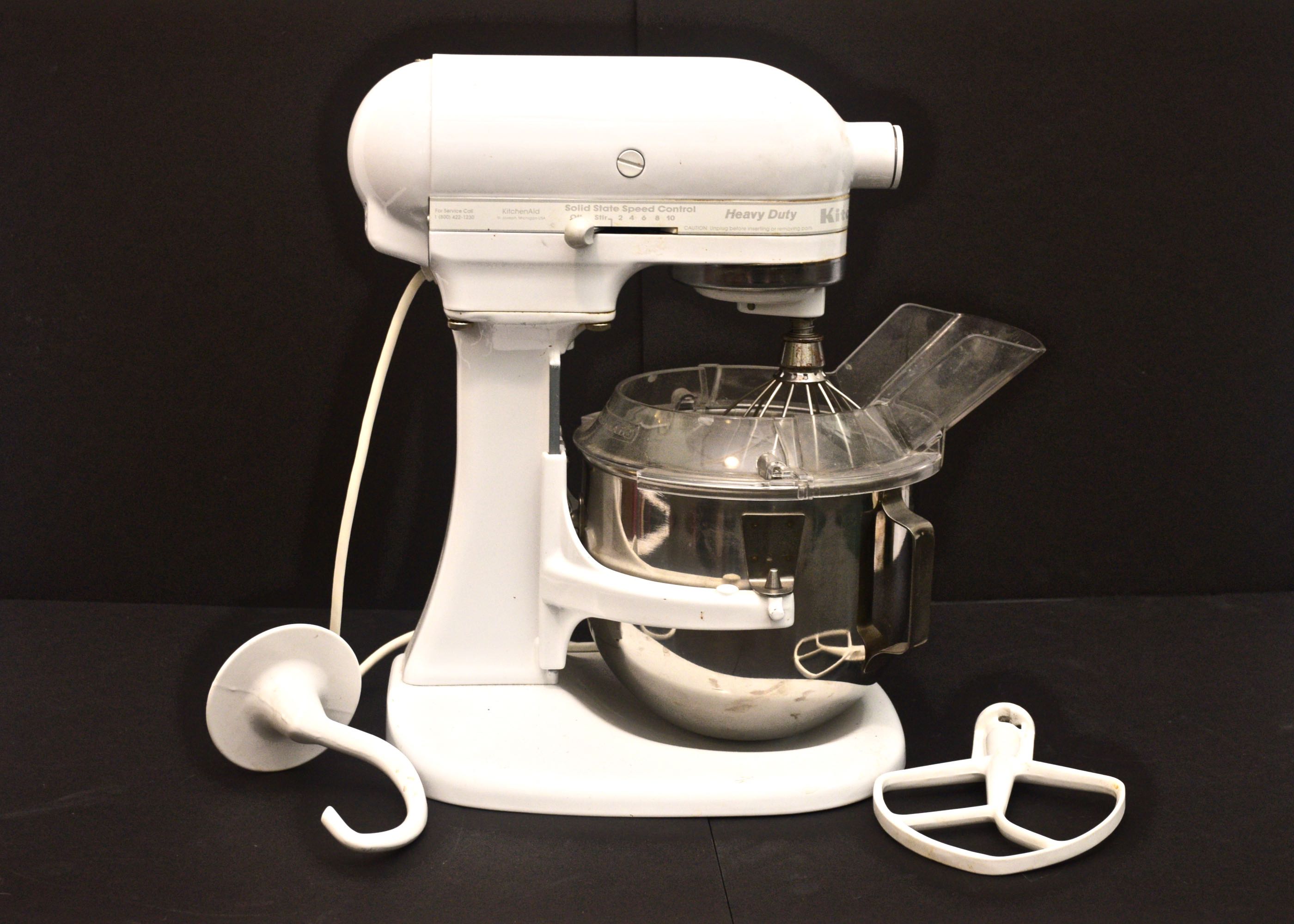 Kitchenaid Heavy Duty Stand Mixer Model KSM5 in White EBTH